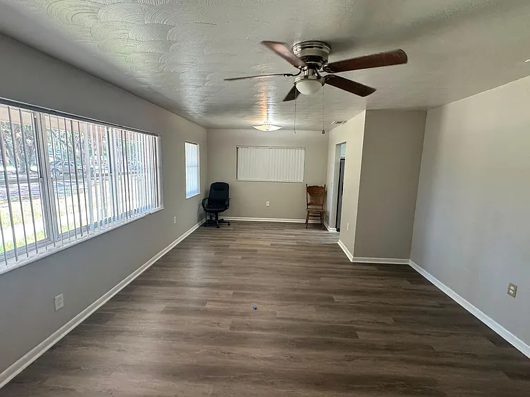 1602 E Sparkman Rd — Photo 51