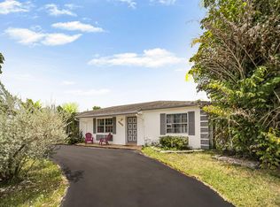 19657 Carolina Cir, Boca Raton, FL 33434