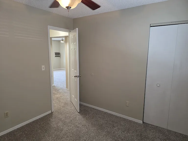 6837 Western Pl — Photo 4