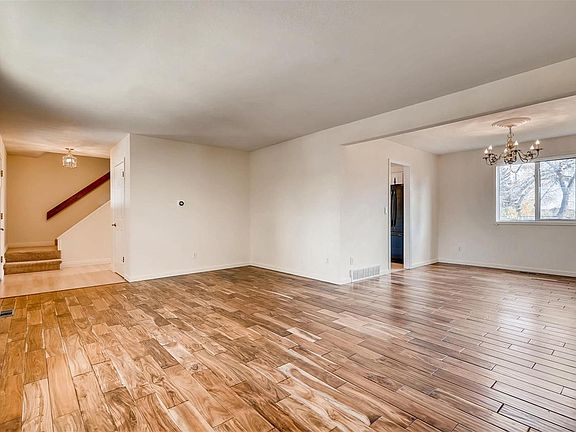 5th image of 7412 Arbutus Ct