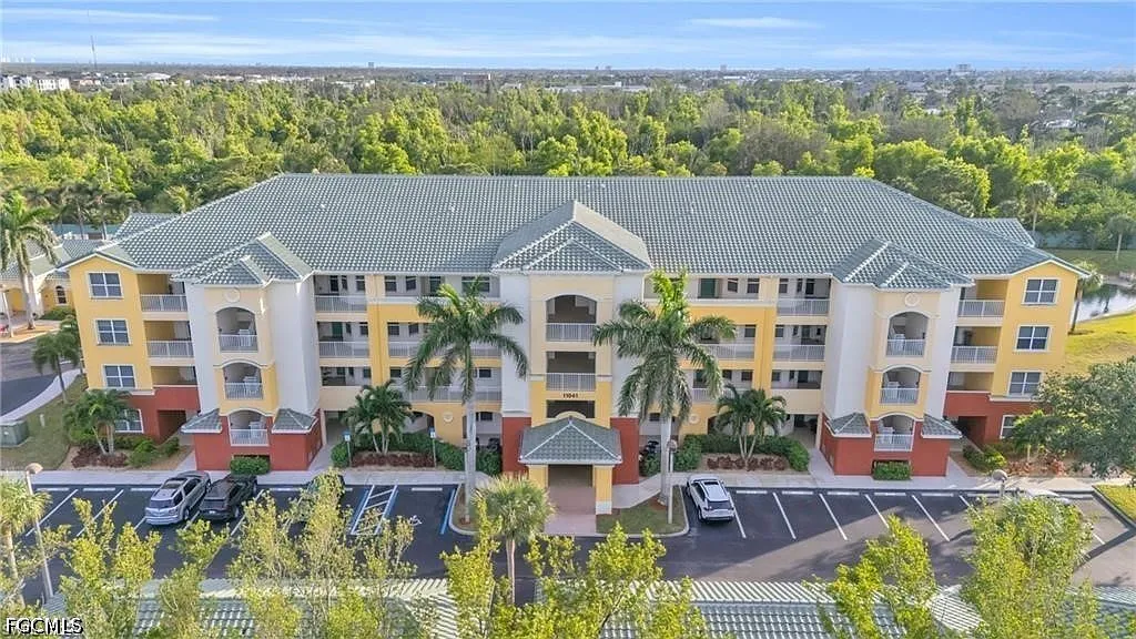 2 bed, 2.0 bath, 1500 sqft, $4,500 — Photo 2