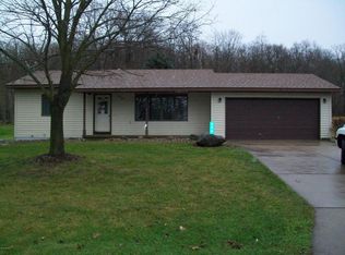 356 N Higbee St, Lyons, MI 48851