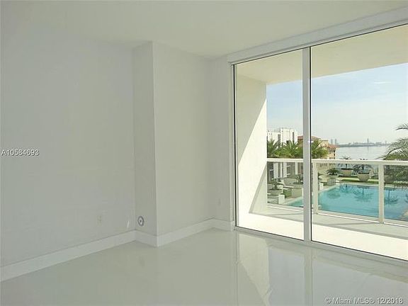 3rd image of 600 NE 27th St APT 703