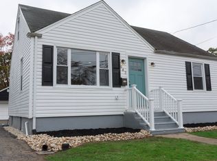 982 Dixon Ave, Croydon, PA