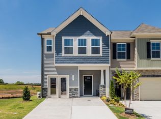 104 Hanging Moss Trl, Clayton, NC 27527