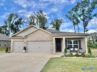 14367 Lannister Ln, Athens, AL 35613