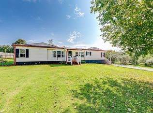 5797 Parks Rd, Cumming, GA 30041