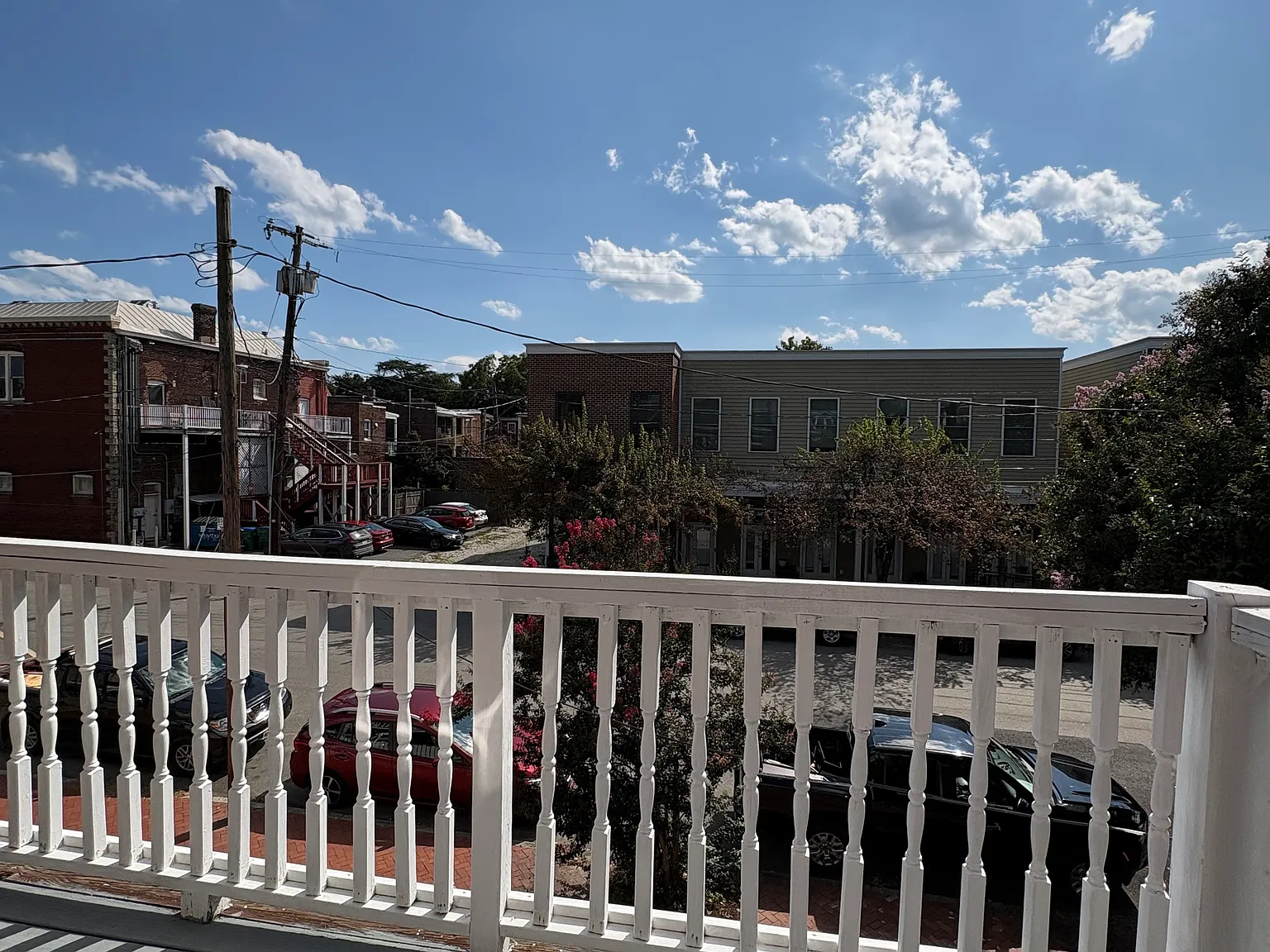 3 bed, 2500 sqft, $1,700 — Photo 4