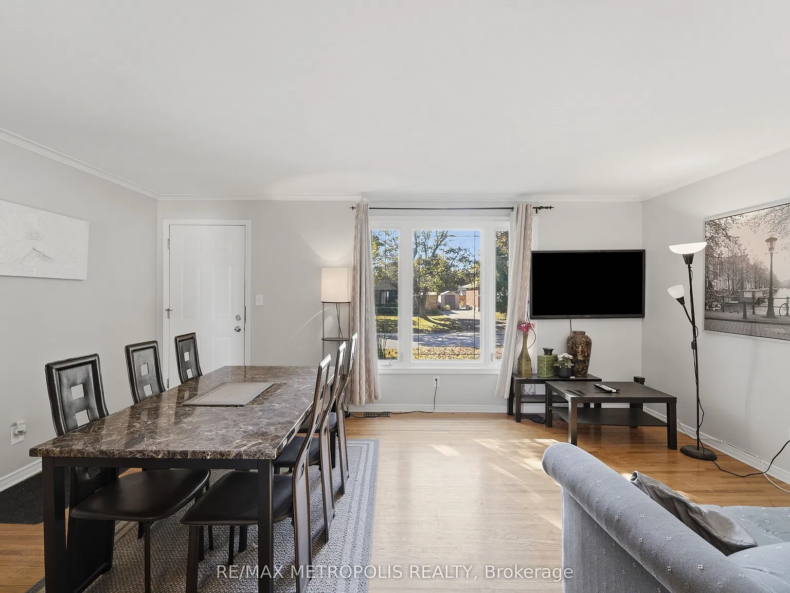 3 bed, $2,200 — Photo 4