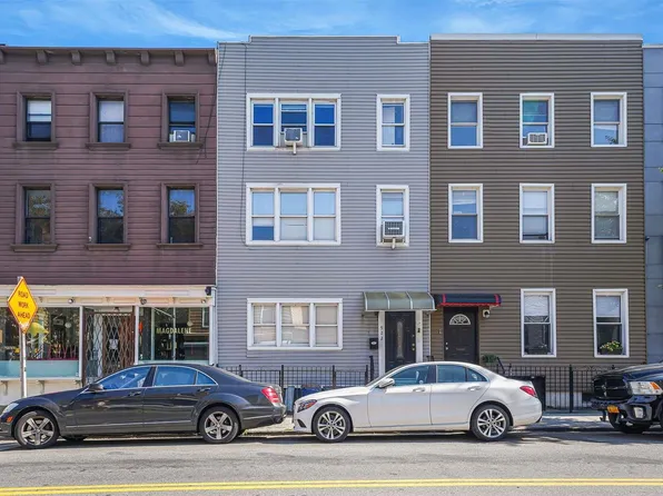 522 Lorimer Street, Brooklyn, NY 11211