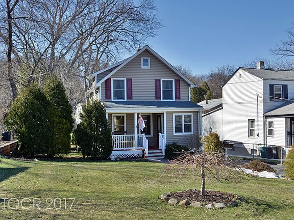 2nd image of 662 Lafayette Ave