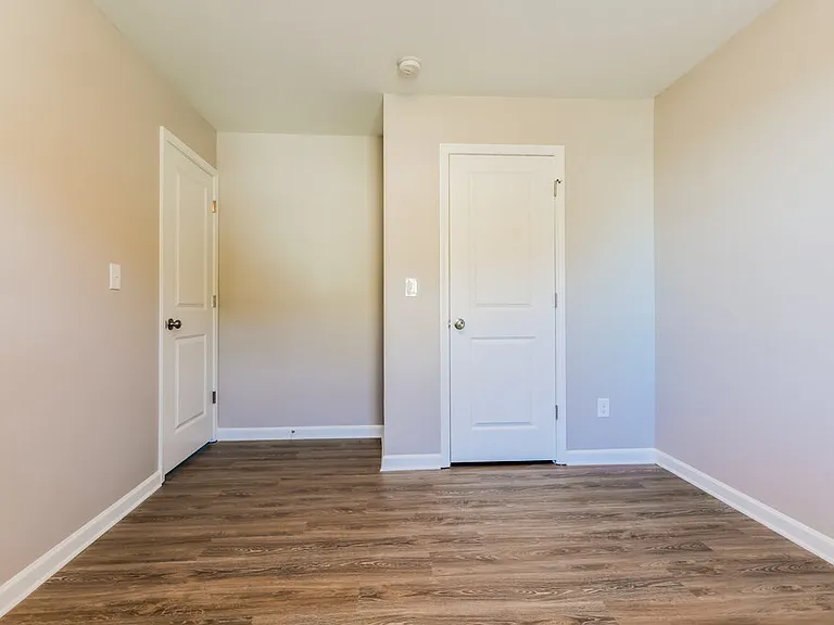 422 Renown Ct — Photo 15