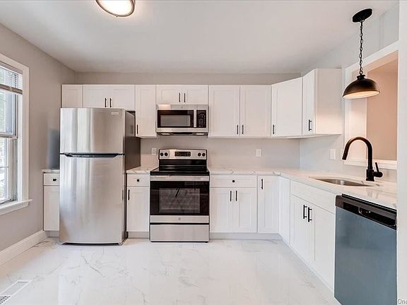 3rd image of 603 Twin Brook Ct