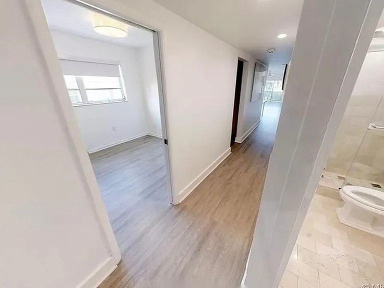 860 Euclid Ave #208 — Photo 36
