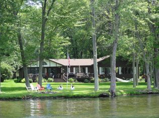 6010 Elm Park Dr, Honeoye, NY 14471