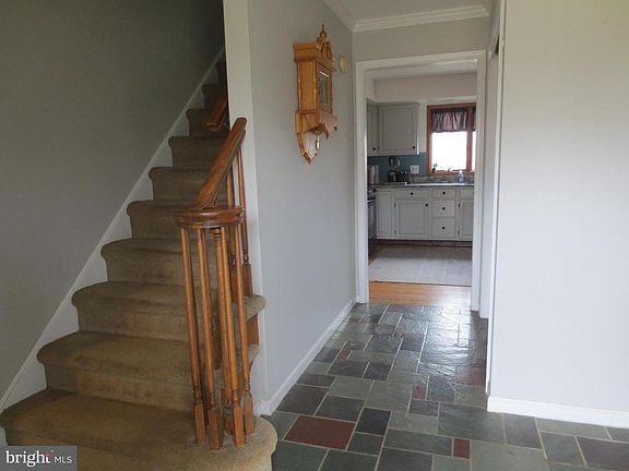 4th image of 523 Ponderosa Dr