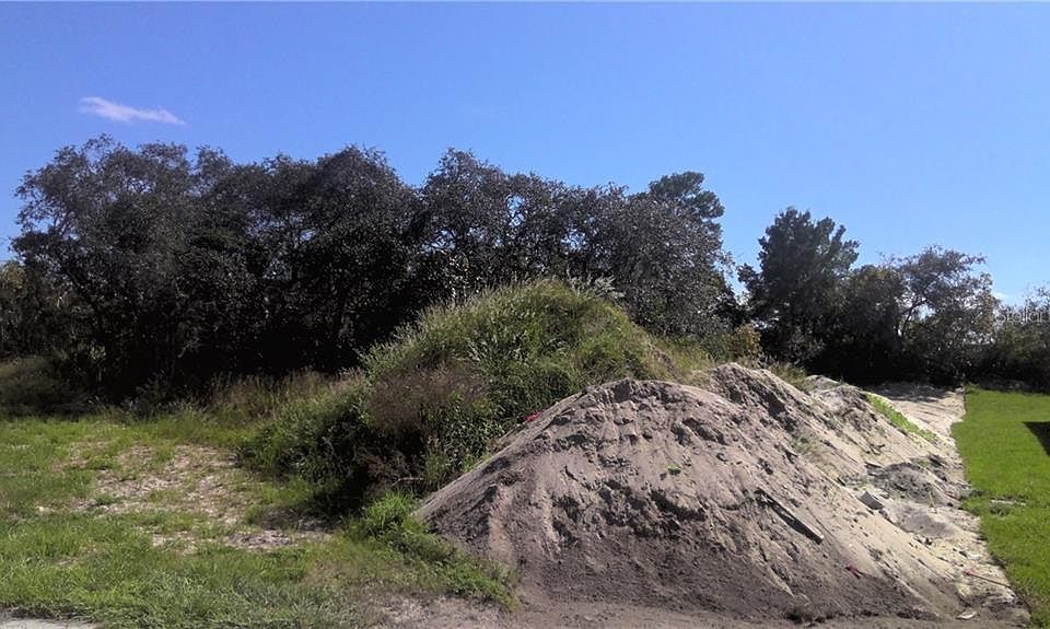 2nd image of 2024 Lily Pl
