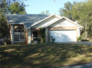 4343 Casaurina Rd, Lady Lake, FL 32159