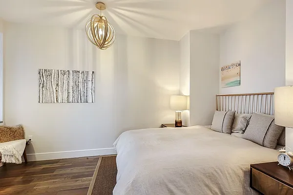 Sold by Corcoran | media 22