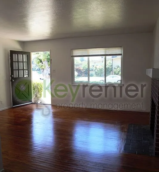 5121 Da Rosa Dr — Photo 2