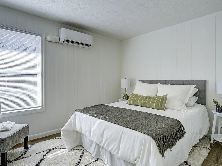 822 Carolina Dr — Photo 5