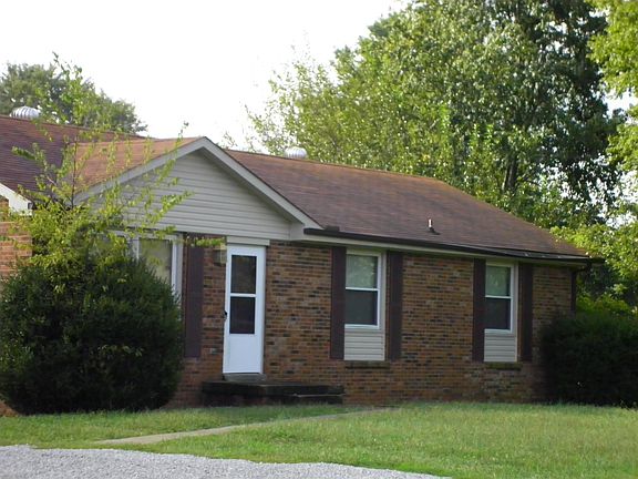 2nd image of 392 Sandlewood Dr