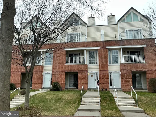 183 Christina Landing Dr, Wilmington, DE 19801