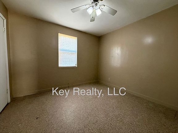 4th image of 413B Hickory St