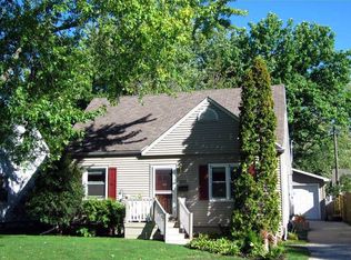 3206 Vine Ave SE, Cedar Rapids, IA 52403