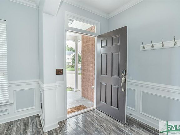 3rd image of 41 Melody Dr