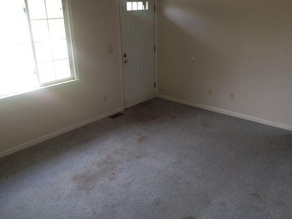 4th image of 158 Pat Ln