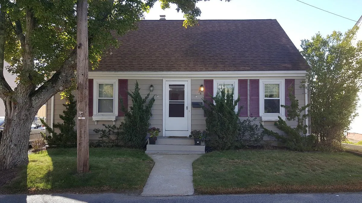 4 bed, 1326 sqft, $3,800 — Photo 2
