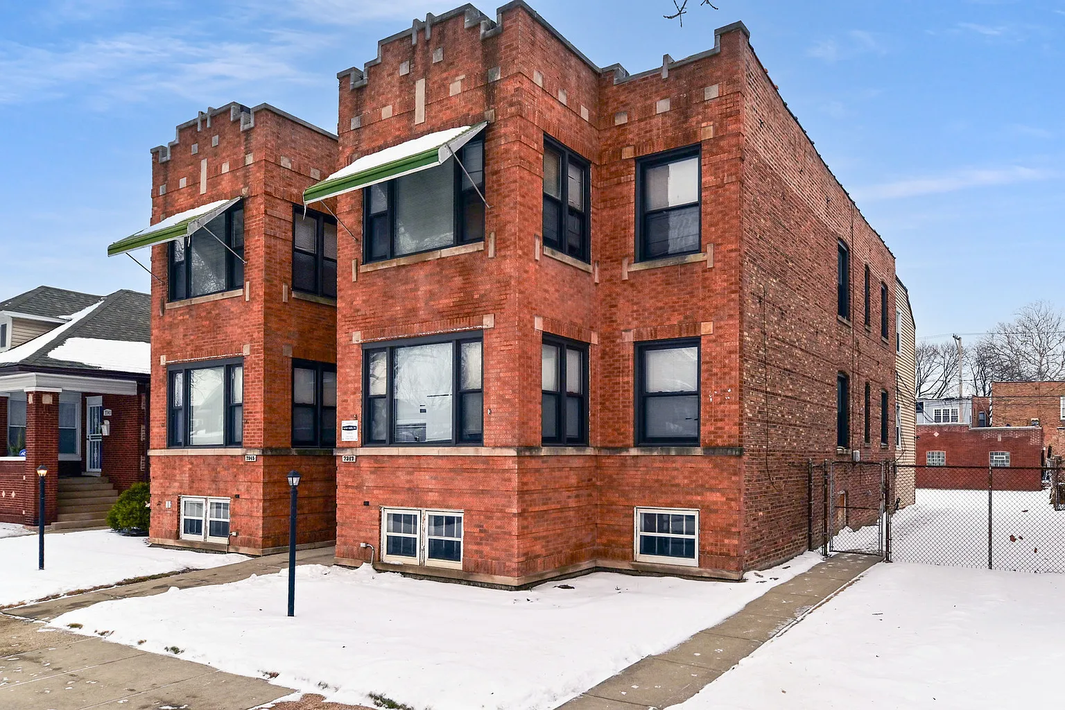 7345-47 S Calumet Ave photo 1