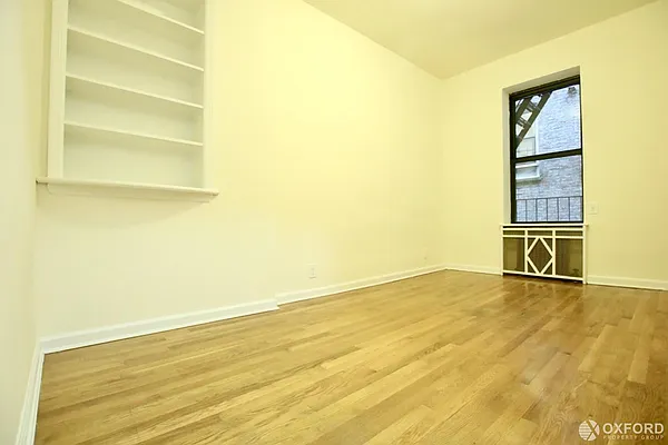 Rented by Oxford Property Group | media 1