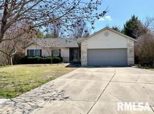 5204 Turnstone Rd, Springfield, IL 62711