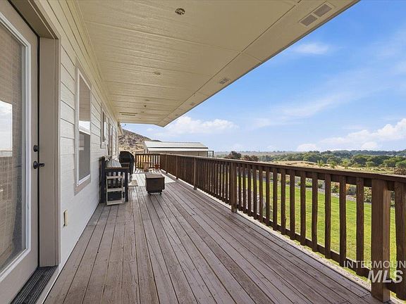 5th image of 3240 Purdom Ln
