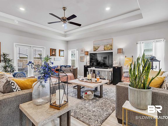 2nd image of 3905 Mercury Cir