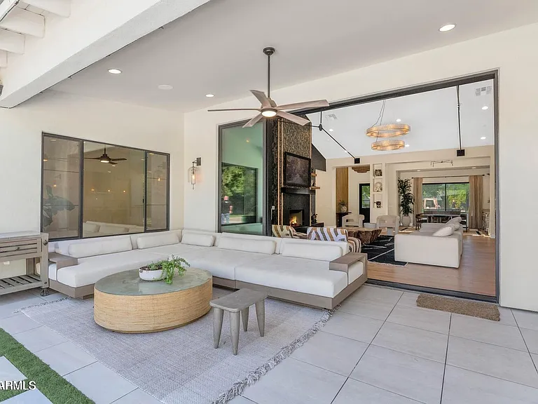 2912 E Pierson St — Photo 39