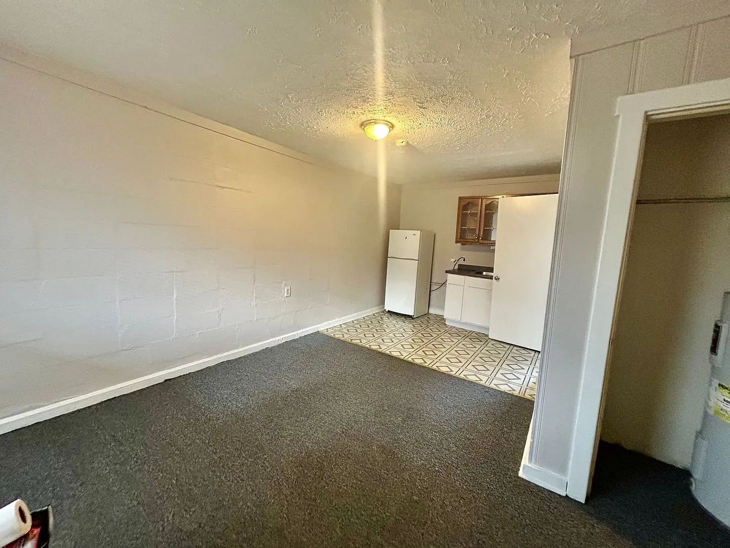1018 W Lexington Ave — Photo 3
