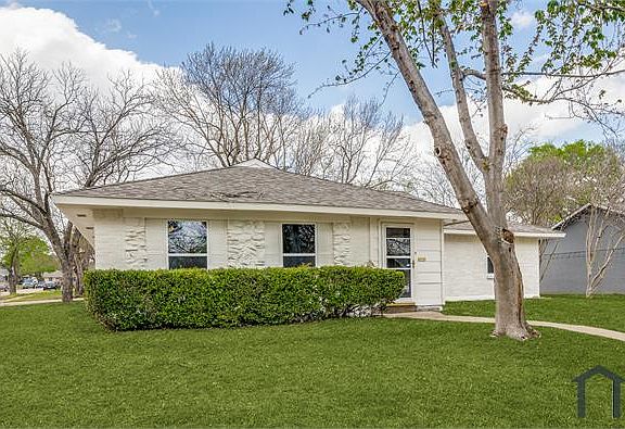 3rd image of 5026 Wildbriar Dr
