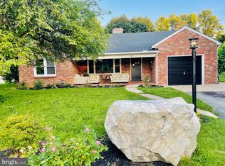 360 Edgehill Rd, York, PA 17403