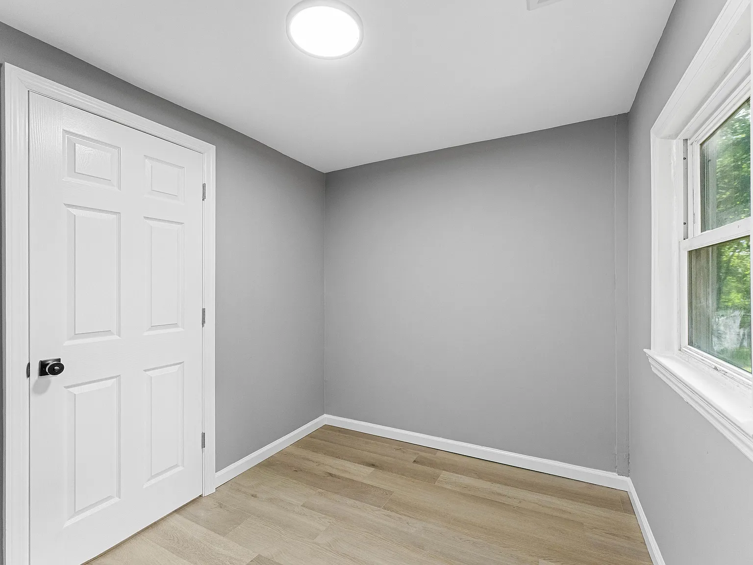 4 bed, 1130 sqft, $2,900 — Photo 3