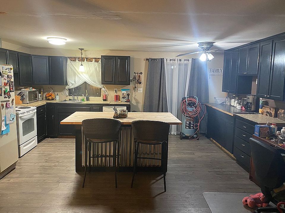 1st image of 3221 E Garnet Ave