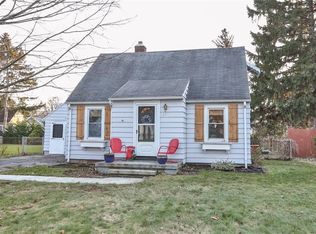 221 Ridgedale Cir, Rochester, NY 14616