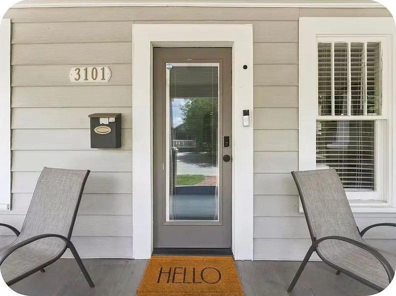 2 bed, 1.0 bath, 1443 sqft, $5,200 — Photo 3