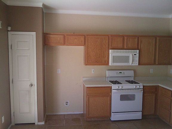 3rd image of 7577 Redwood Point St