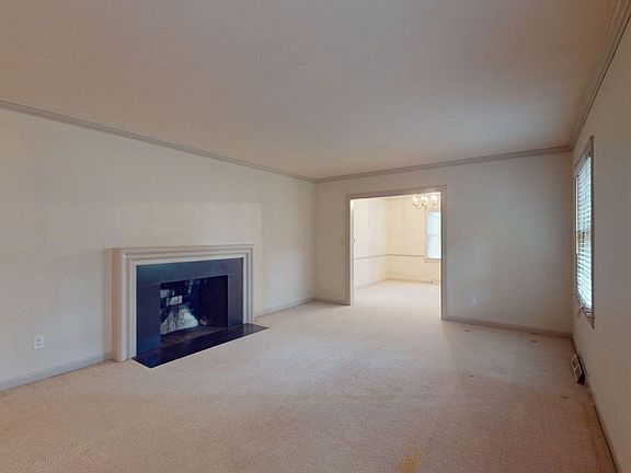 5th image of 2210 Stallings Drive
