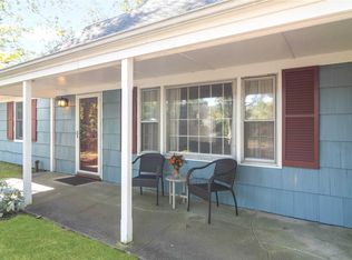12 Sedgewick Ln, Stony Brook, NY 11790