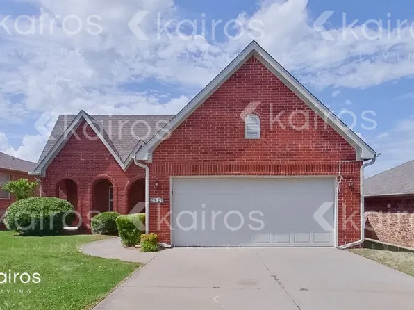 2421 Arbor Dr, Norman, OK 73071