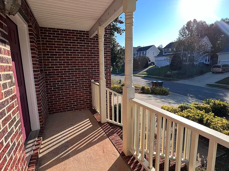 201 Tecumseh Ct — Photo 3